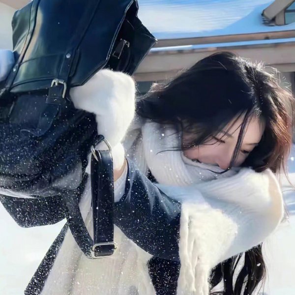 萍水相腐檐廊下